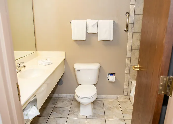 Carpenter Street Hotel 3*